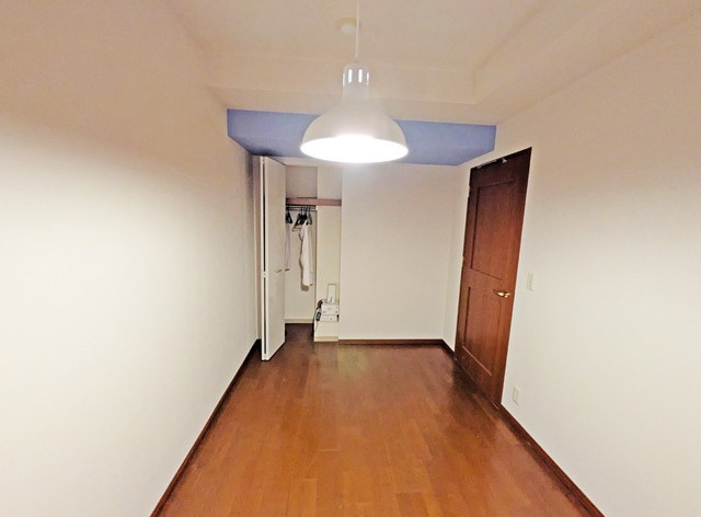 芦屋市朝日ケ丘町の賃貸マンションの居間・リビング