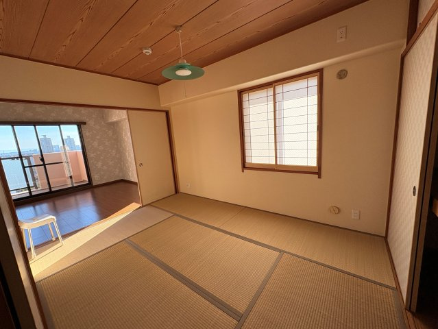 神戸市灘区水道筋６丁目の賃貸マンションの居間・リビング