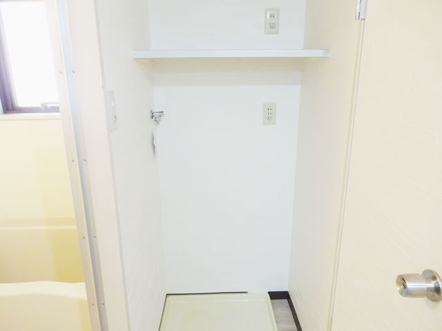 神戸市灘区篠原本町３丁目の賃貸マンションの洗面所