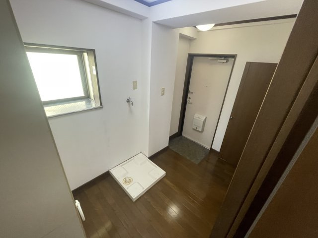 神戸市灘区城内通１丁目の賃貸マンションの洗面所