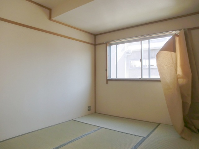 Ｋ’ｓ ＦＬＡＴの和室|落ち着いた和室です。