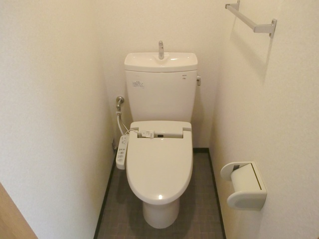 Ｋ’ｓ ＦＬＡＴのトイレ|ウォシュレット付のトイレです。