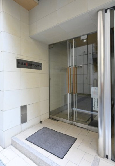 中銀第２新橋マンシオンのエントランス