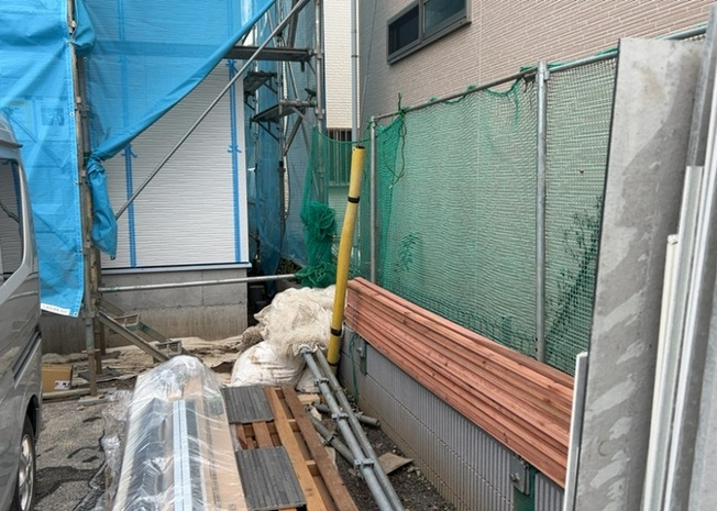 【庭】 | 座間新築戸建 | 家族でのBBQを行うのであれば3坪程度の広さがあればよいでしょう。ガーデニングや家庭菜園を楽しむ際は、手入れが行き届く範囲にすると安心です。また、庭のある方角や接道が気になる方は事前に確認しましょう。