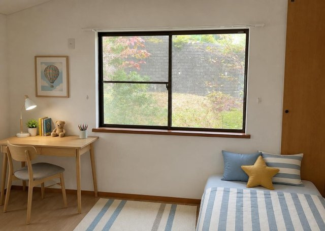 【子供部屋】 | 金井中古戸建 | お子様のお部屋にも適した約6.0帖の洋室です。クローゼット収納が完備されているため、学習用品や衣類をスッキリと片付けることができます。日差しが入り込む明るい室内で快適に過ごせるお部屋です。