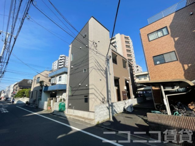江戸川区東小岩５丁目のアパートの外観|
