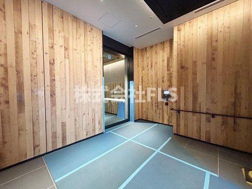 北区上十条２丁目の賃貸マンションのエントランス