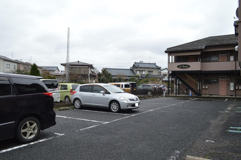 Aツインズの駐車場