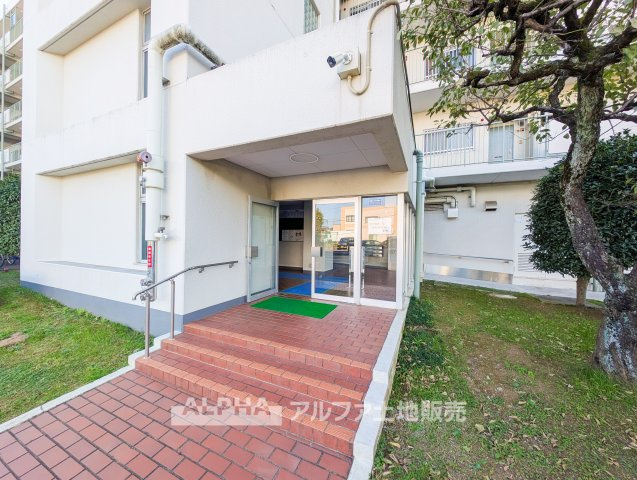 東大和グリーンタウンの外観|【Family Residence】◆南向きの3LDK◆専有面積66.38平米、全洋室収納付きの住まい。新規フルリノベーションを予定し、快適な住空間へと生まれ変わります。
