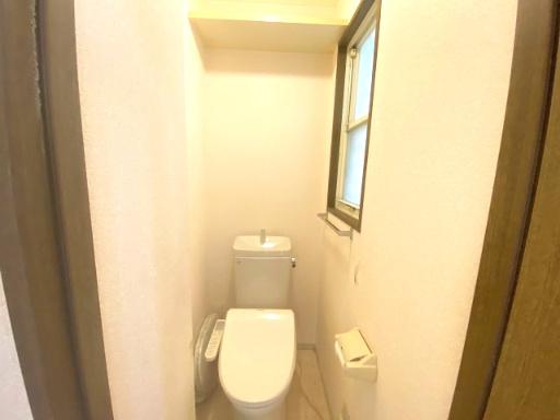 豊中市永楽荘三丁目戸建B棟のトイレ|１階のトイレです！