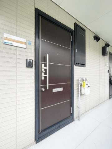 コレージュ岡本の玄関