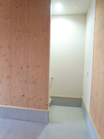 尼崎市下坂部４丁目の倉庫