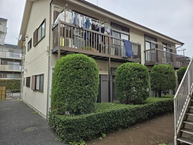 コーポクレマチス2号棟の外観