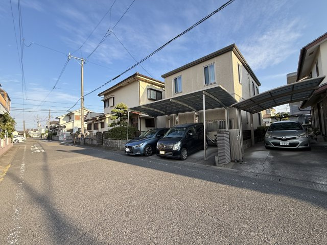 和田1丁目　中古戸建の前面道路含む現地写真|前面道路含む現地写真です