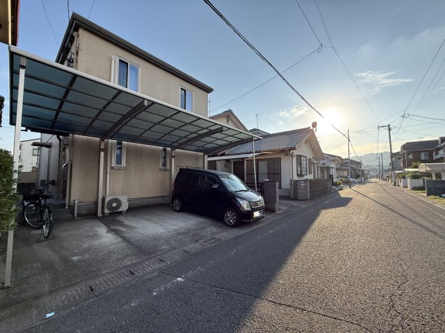 和田1丁目　中古戸建の前面道路含む現地写真|前面道路含む現地写真です