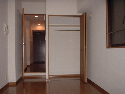 【洋室】 | 新品家具付きマンション梅里15(KaGood東京)