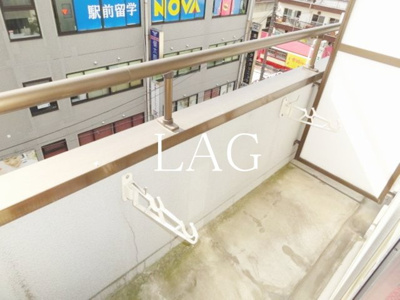 【バルコニー】 | ヴァンベール草加 | バルコニーです。