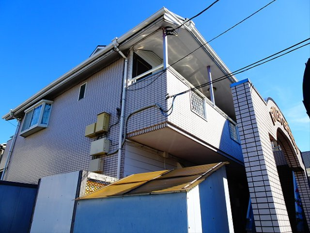 リバーグリーンの外観