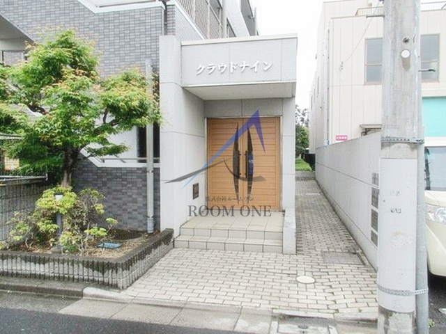 クラウドナインのエントランス|エントランスです。