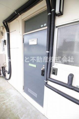 光ハウスのロビー|清潔なロビーです