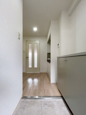 シャルマンKの玄関