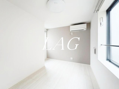 【居間・リビング】 | アルタアレナ | 洋室のお部屋です。