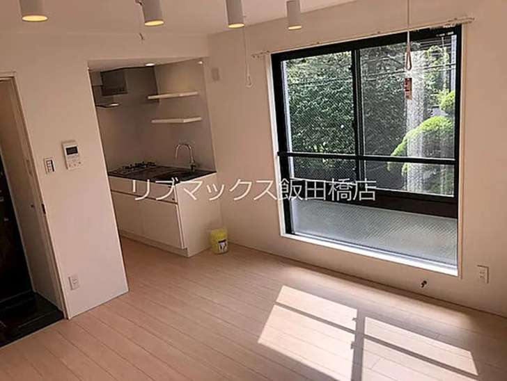 【居間・リビング】LEGALAND神楽坂北 
