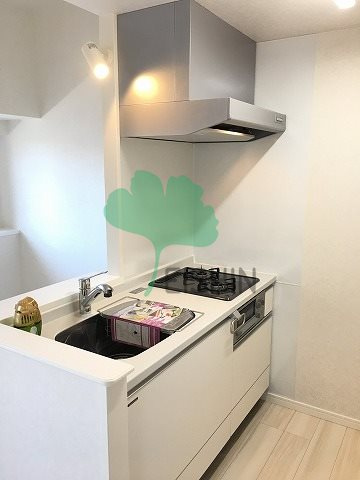 ネストピア博多駅ステージのキッチン|シンプルな清潔感のあるキッチンです！