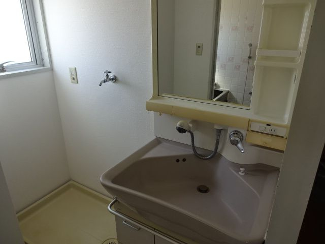 成田ビルの洗面所