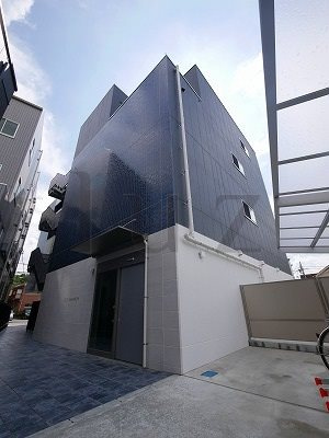 ロックスワダマチの外観