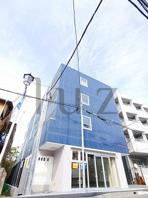 ロックスワダマチの外観