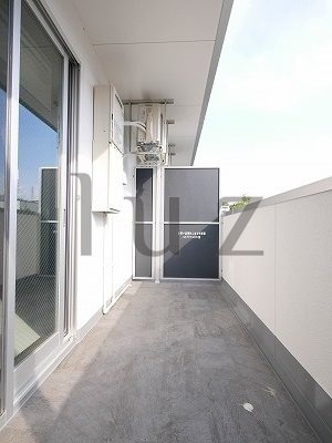 ロックスワダマチのバルコニー