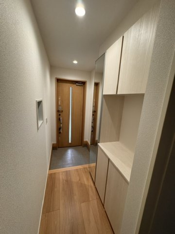 MIRASUMO東区矢田421③【仲介手数料無料】の玄関|今すぐのご案内可能です！→  0120-336-922　までお気軽にお問い合わせください。
