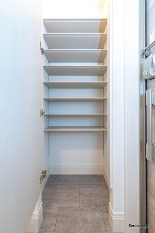 トリシアの玄関|室内写真は3階のお部屋のものです。色が異なる場合があります。