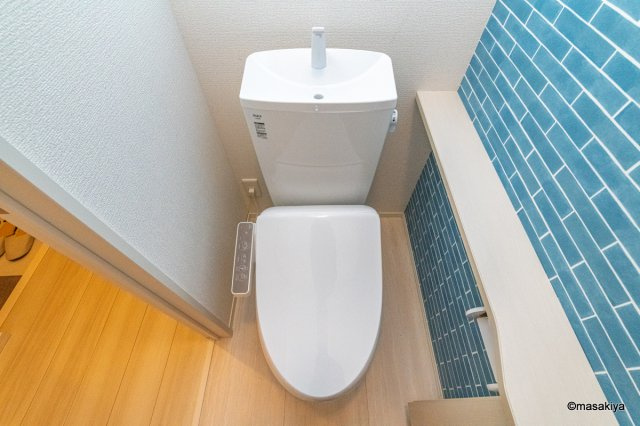 トリシアのトイレ|室内写真は3階のお部屋のものです。色が異なる場合があります。