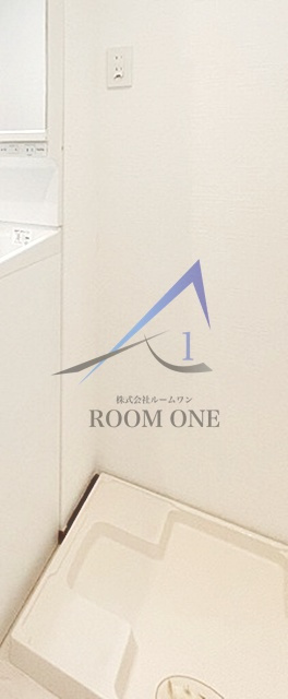 ロイヤルレジデンス の設備|洗濯機置場です。