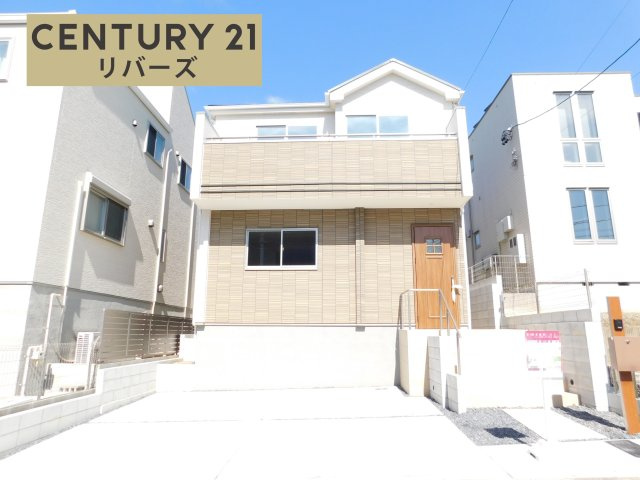 名古屋市緑区黒沢台１丁目の新築一戸建の外観|☆限定１棟☆　　新価格！！いつでも見学出来ます♪♪（お問合せ当日、平日、水曜、夜間でもＯＫ）　南向き、陽当たり良好！！　駐車並列２台ＯＫ　小学校３５０m♪公園２００m♪大容量パントリー完備♪