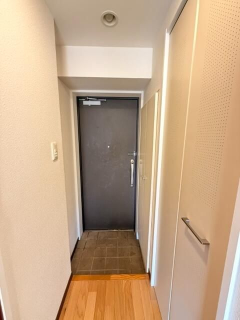 アンデパンダンの玄関