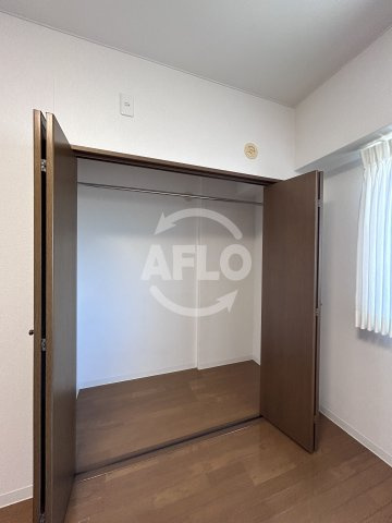 アルテ江坂の収納|アルテ江坂　クローゼット