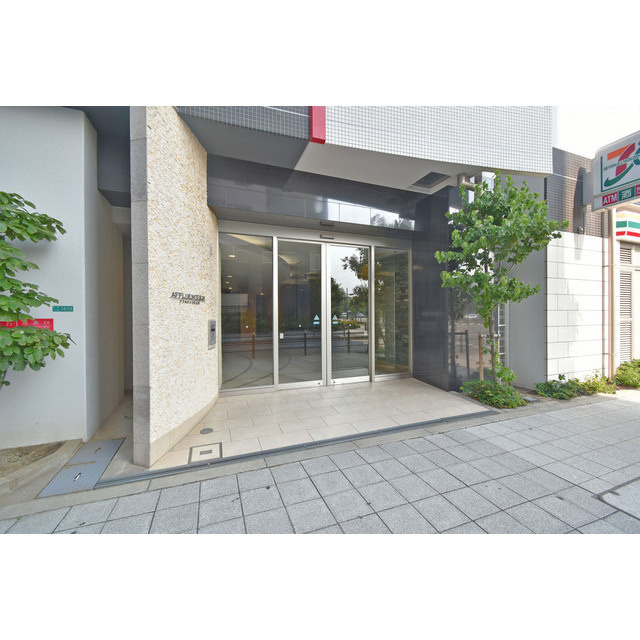 AFFLUENCE難波のエントランス