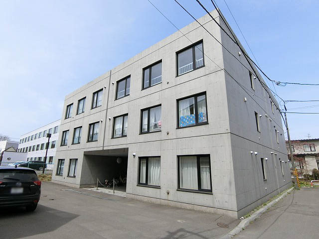 ＲＥＳＩＤＥＮＴＩＡＬ　ＯＦ　ＣＵＢＩＣ