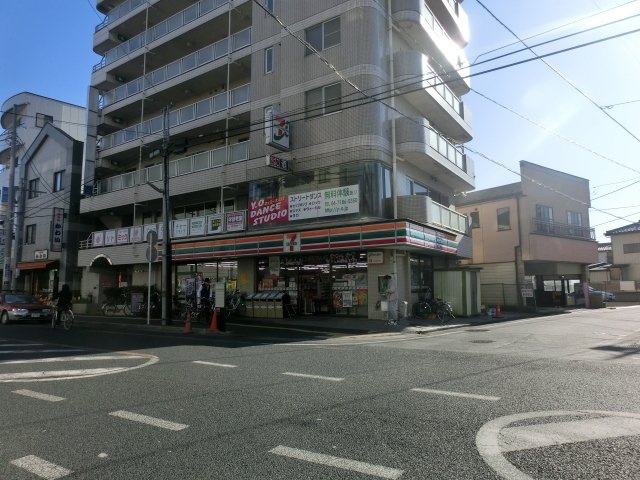 セブンイレブン 331m