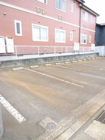 ボヌ・ジュルネⅡの駐車場