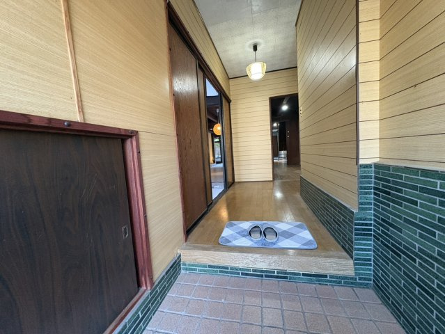 富山市四方戸建ての玄関|シンプルで使いやすい玄関です