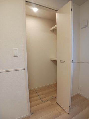 カレント　レジデンス　下増田Ⅲの収納