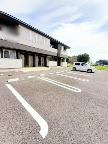 ブルーイン　幸塚　Ａの駐車場