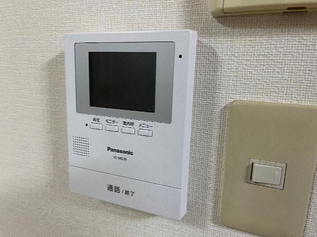 プリベールの内装|カメラ付インターホン