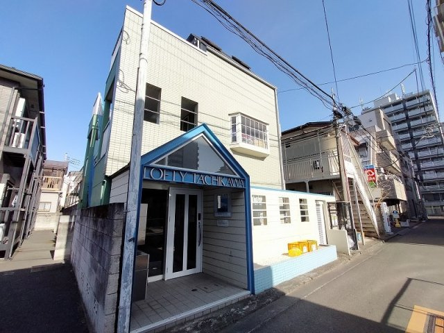ロフティ立川のエントランス