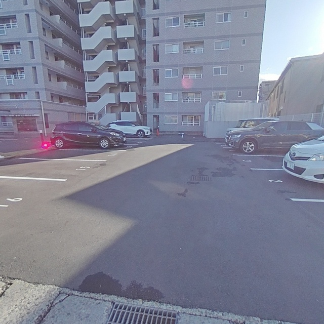 岐阜市栄新町３丁目の賃貸マンションの駐車場