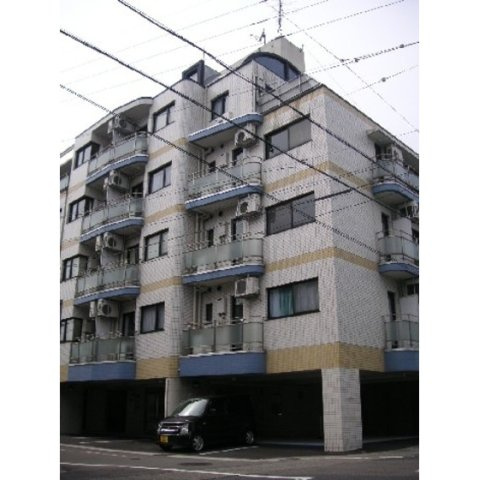 岐阜市今川町１丁目のアパートの外観